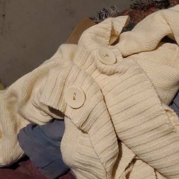 Turtle neck - Picture 3 of 3